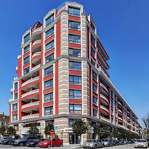 Апартаменты Luxury Center In Grand Karavel, Варна